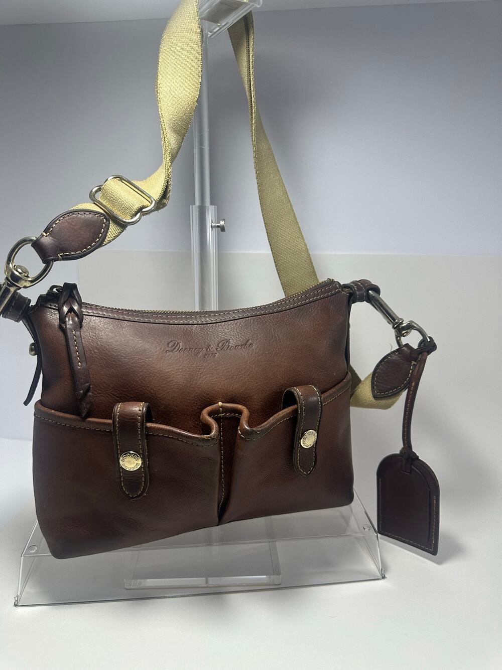 Dooney & Bourke Brown Leather Crossbody Bag Brass Hardware Adjustable Strap